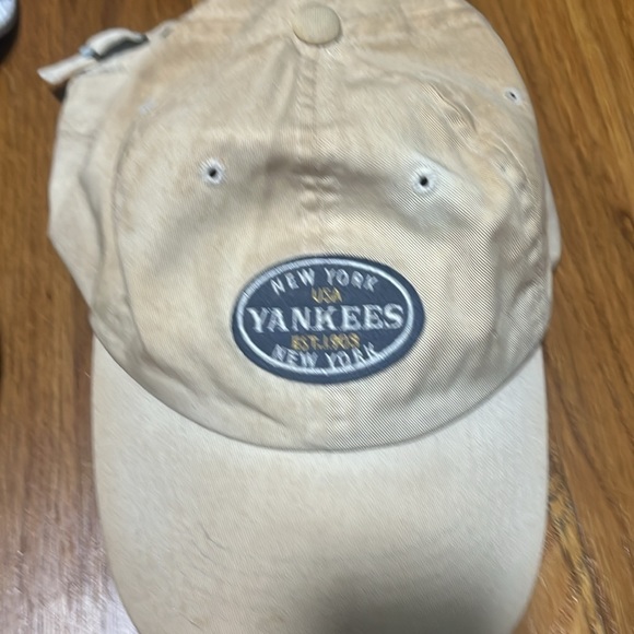 Set of five yankee baseball caps - Picture 6 of 14